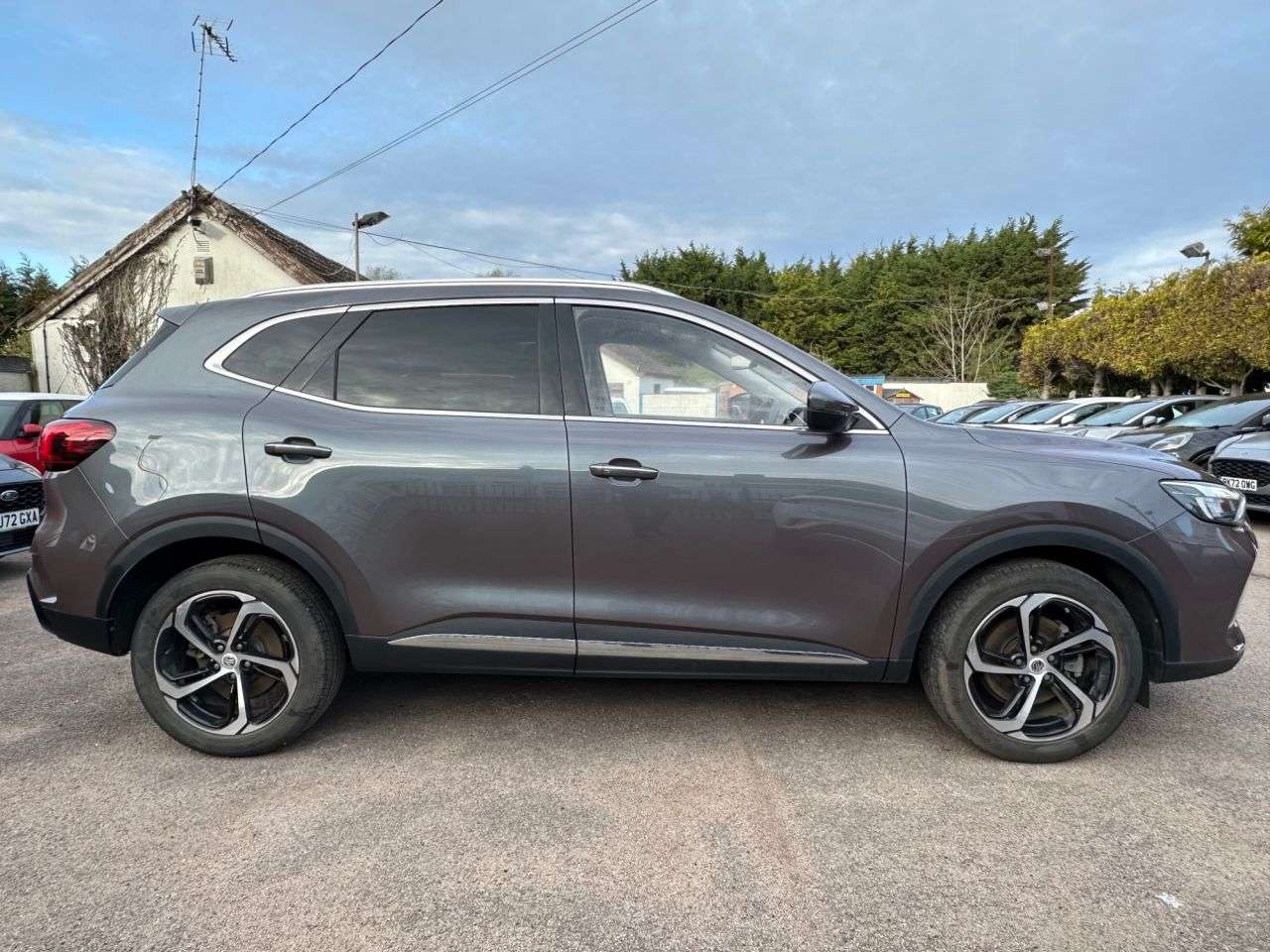 A 2023 MG MG HS 1.5 T-GDI TROPHY SUV 5dr PETROL EURO 6 (s/s) (162 ps) WITH SERVICE HISTORY A 2023 MG MG HS 1.5 T-GDI TROPHY SUV 5dr PETROL EURO 6 (s/s) (162 ps) WITH SERVICE HISTORY