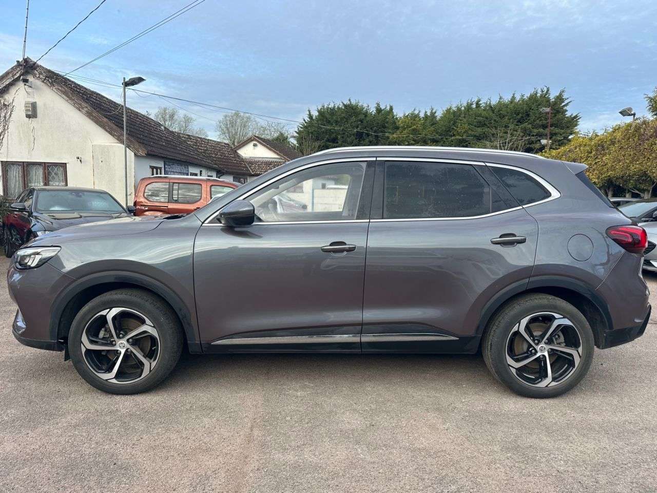 A 2023 MG MG HS 1.5 T-GDI TROPHY SUV 5dr PETROL EURO 6 (s/s) (162 ps) WITH SERVICE HISTORY A 2023 MG MG HS 1.5 T-GDI TROPHY SUV 5dr PETROL EURO 6 (s/s) (162 ps) WITH SERVICE HISTORY