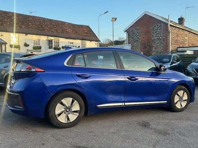 2022 HYUNDAI IONIQ 2022 HYUNDAI IONIQ