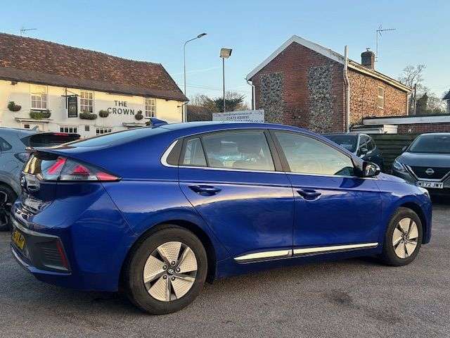 2022 HYUNDAI IONIQ 2022 HYUNDAI IONIQ