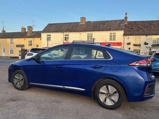 2022 HYUNDAI IONIQ 2022 HYUNDAI IONIQ