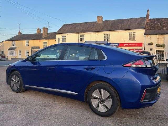 2022 HYUNDAI IONIQ 2022 HYUNDAI IONIQ