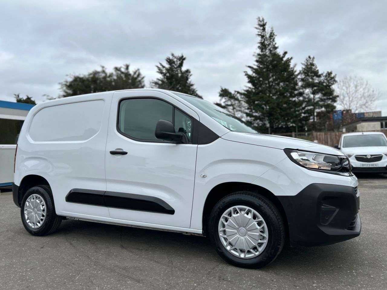 A 2024 VAUXHALL COMBO 1.5D Turbo 2300 PRIME P/V 5dr SWB ONE OWNER FROM NEW, ONLY DONE 3,000 MILES A 2024 VAUXHALL COMBO 1.5D Turbo 2300 PRIME P/V 5dr SWB ONE OWNER FROM NEW, ONLY DONE 3,000 MILES