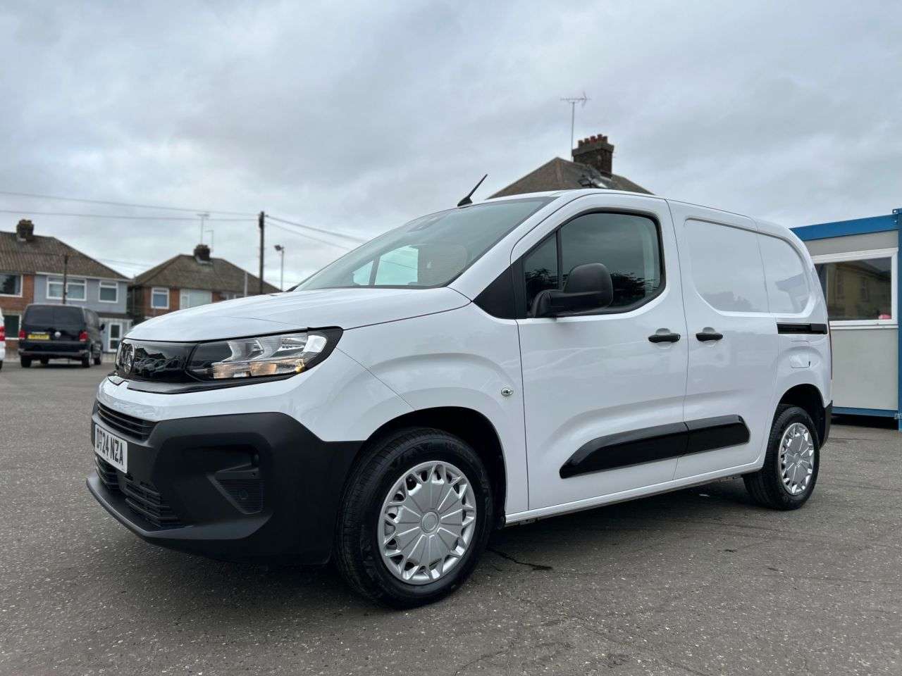 A 2024 VAUXHALL COMBO 1.5D Turbo 2300 PRIME P/V 5dr SWB ONE OWNER FROM NEW, ONLY DONE 3,000 MILES A 2024 VAUXHALL COMBO 1.5D Turbo 2300 PRIME P/V 5dr SWB ONE OWNER FROM NEW, ONLY DONE 3,000 MILES