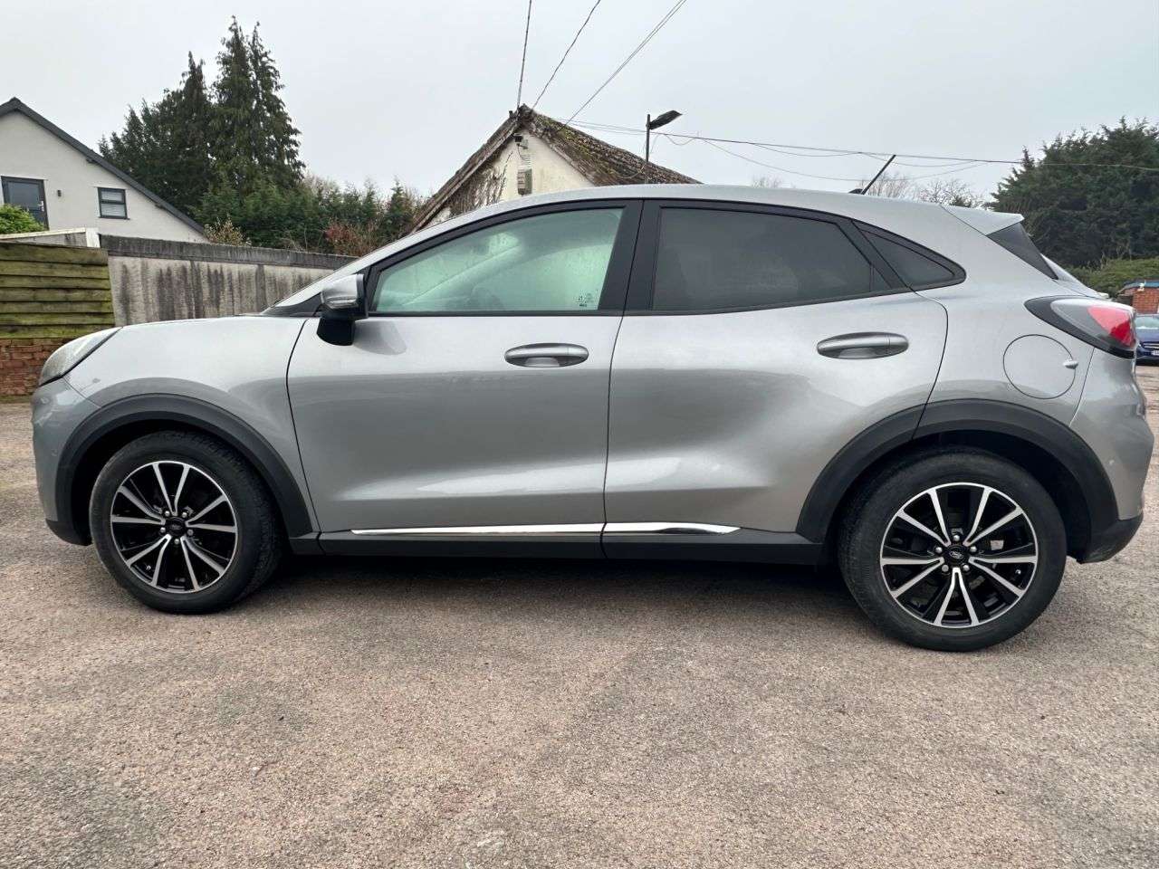 A 2020 FORD PUMA 1.0T ECOBOOST MHEV TITANIUM FIRST EDITION SUV 5dr PETROL MANUAL EURO 6 (s/s A 2020 FORD PUMA 1.0T ECOBOOST MHEV TITANIUM FIRST EDITION SUV 5dr PETROL MANUAL EURO 6 (s/s