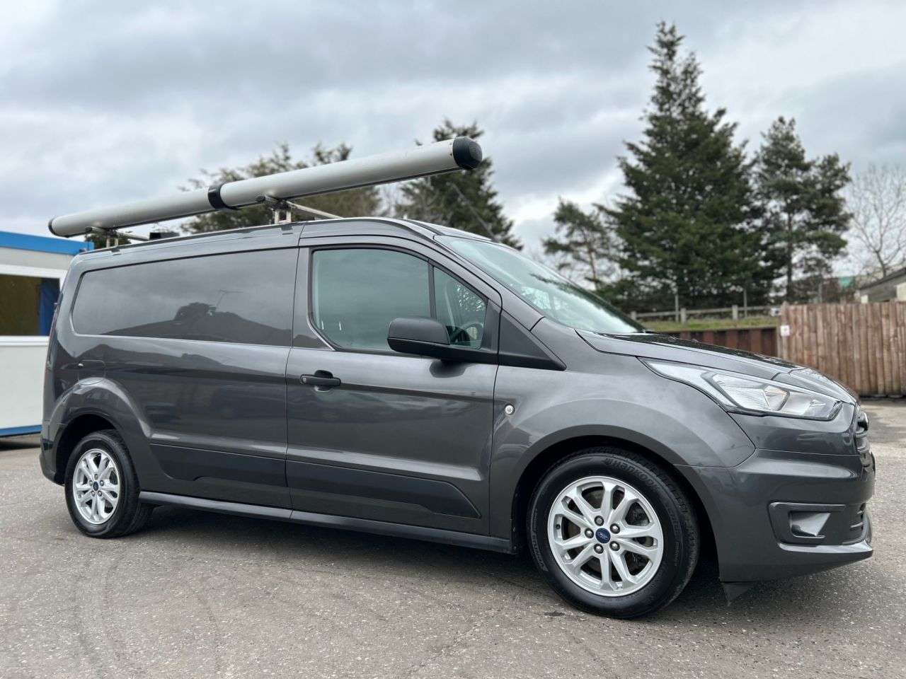 A 2022 FORD TRANSIT CONNECT 1.5TDCI 250 EcoBlue TREND P/V 5DR L2 ONE OWNER, 4 SERVICES A 2022 FORD TRANSIT CONNECT 1.5TDCI 250 EcoBlue TREND P/V 5DR L2 ONE OWNER, 4 SERVICES