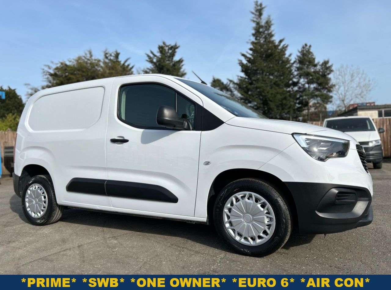 A 2023 VAUXHALL COMBO 1.5D Turbo 2300 PRIME P/V 5dr L1H1 ONE OWNER, 2 SERVICES A 2023 VAUXHALL COMBO 1.5D Turbo 2300 PRIME P/V 5dr L1H1 ONE OWNER, 2 SERVICES