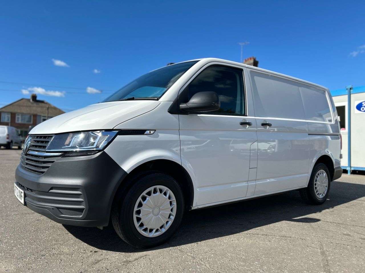 A 2022 VOLKSWAGEN TRANSPORTER 2.0TDI T28 STARTLINE P/V 5dr FWD SWB ONE OWNER, 2 SERVICES A 2022 VOLKSWAGEN TRANSPORTER 2.0TDI T28 STARTLINE P/V 5dr FWD SWB ONE OWNER, 2 SERVICES