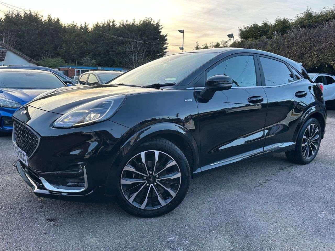 A 2023 FORD PUMA 1.0T ECOBOOST MHEV ST-LINE VIGNALE SUV 5dr PETROL HYBRID DCT EURO 6 (s/s) ( A 2023 FORD PUMA 1.0T ECOBOOST MHEV ST-LINE VIGNALE SUV 5dr PETROL HYBRID DCT EURO 6 (s/s) (