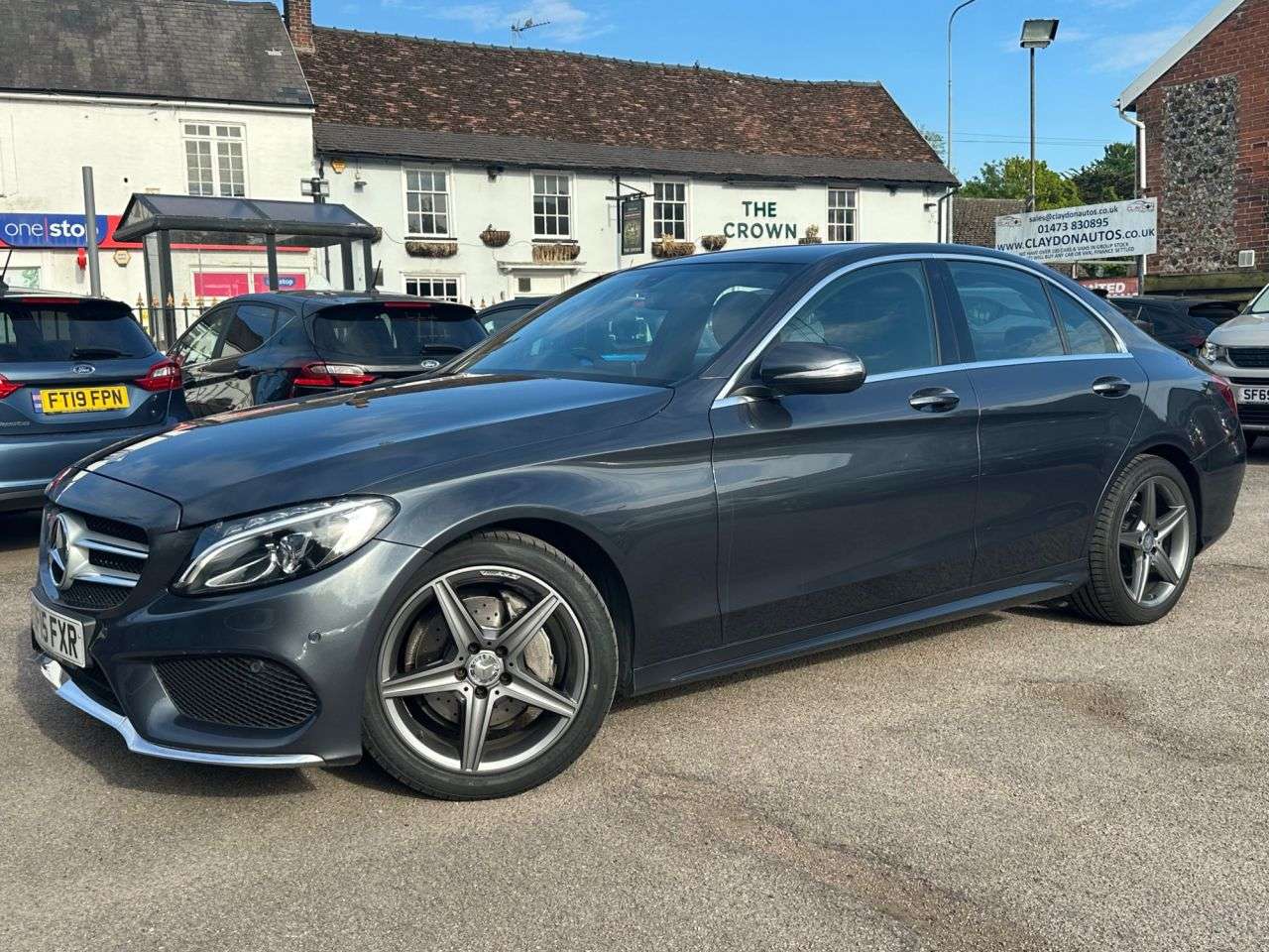 A 2015 MERCEDES-BENZ C-CLASS 2.1 C220 BlueTEC AMG LINE SALOON 4dr DIESEL G-TRONIC+ EURO 6 (s/s) (170 ps) A 2015 MERCEDES-BENZ C-CLASS 2.1 C220 BlueTEC AMG LINE SALOON 4dr DIESEL G-TRONIC+ EURO 6 (s/s) (170 ps)