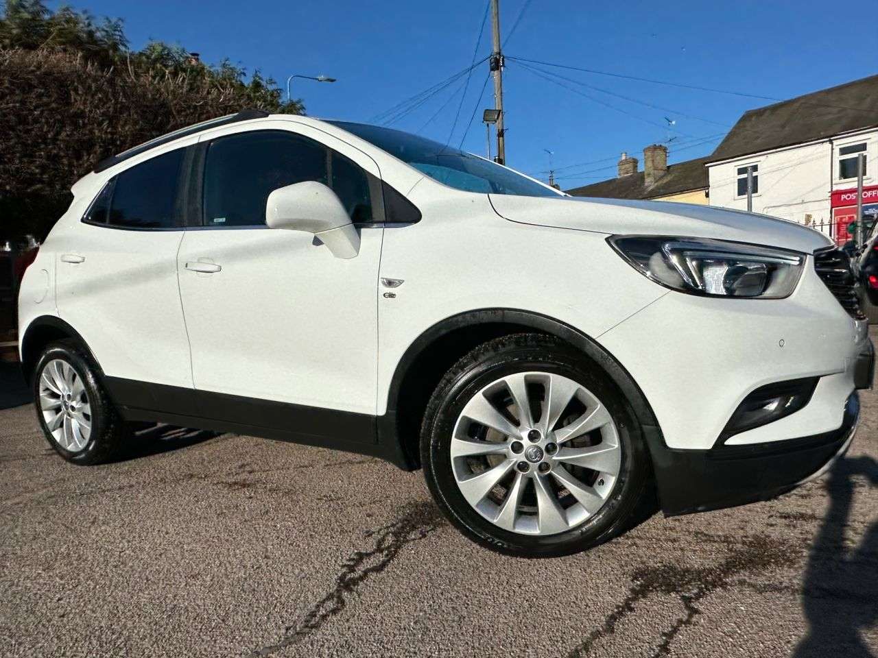A 2018 VAUXHALL MOKKA X 1.6i ELITE SUV 5dr PETROL MANUAL EURO 6 (s/s) (115 ps) WITH SERVICE HISTORY A 2018 VAUXHALL MOKKA X 1.6i ELITE SUV 5dr PETROL MANUAL EURO 6 (s/s) (115 ps) WITH SERVICE HISTORY