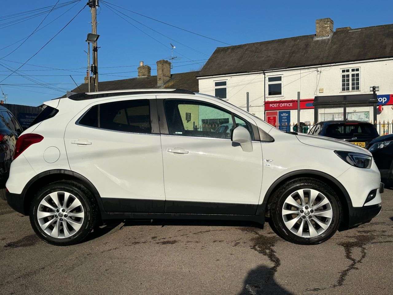 A 2018 VAUXHALL MOKKA X 1.6i ELITE SUV 5dr PETROL MANUAL EURO 6 (s/s) (115 ps) WITH SERVICE HISTORY A 2018 VAUXHALL MOKKA X 1.6i ELITE SUV 5dr PETROL MANUAL EURO 6 (s/s) (115 ps) WITH SERVICE HISTORY