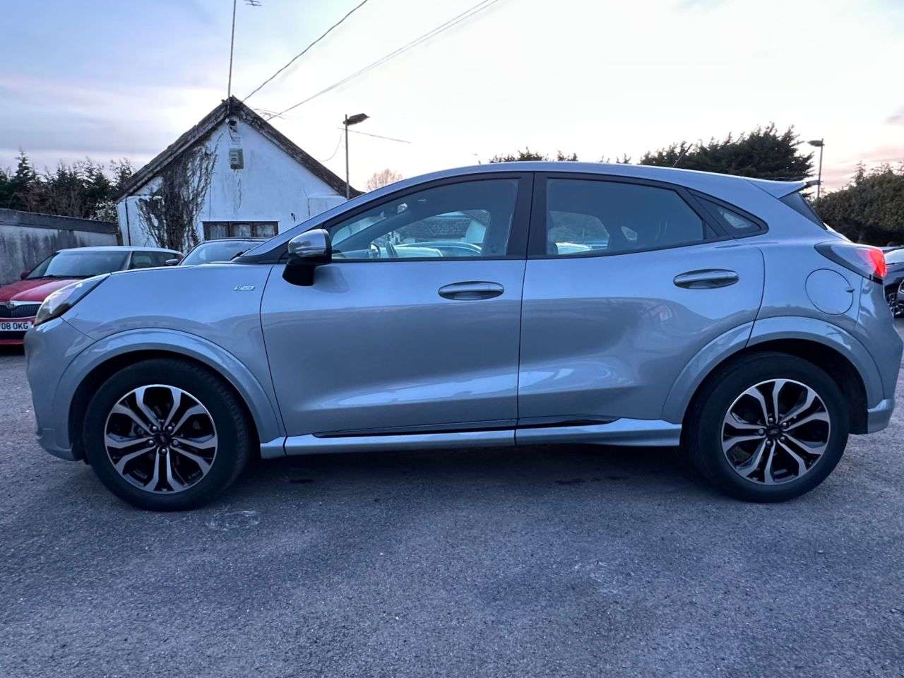 A 2023 FORD PUMA 1.0T ECOBOOST MHEV ST-LINE SUV 5dr PETROL HYBRID DCT AUTOMATIC EURO 6 (s/s) A 2023 FORD PUMA 1.0T ECOBOOST MHEV ST-LINE SUV 5dr PETROL HYBRID DCT AUTOMATIC EURO 6 (s/s)