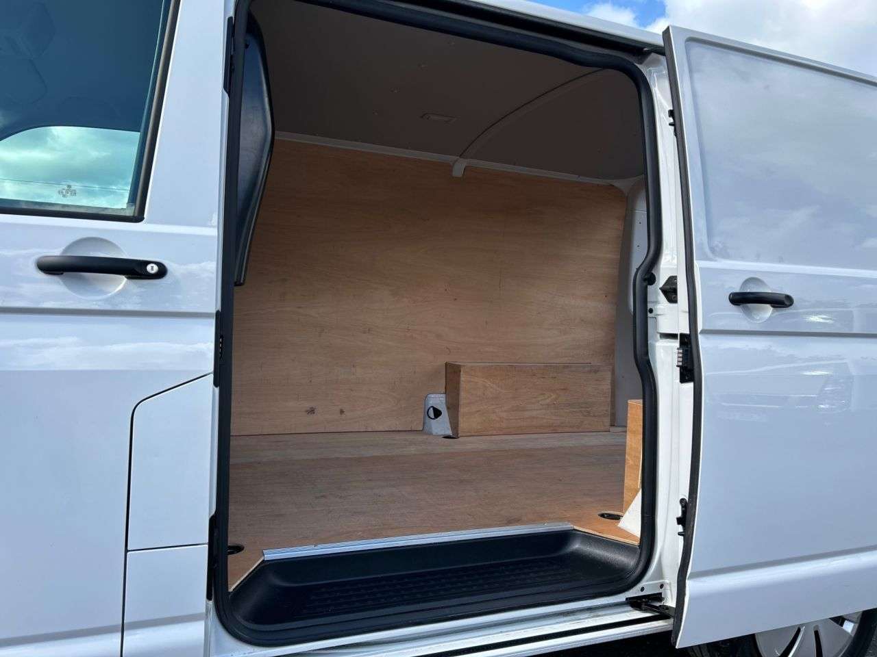 2023 VOLKSWAGEN TRANSPORTER 2023 VOLKSWAGEN TRANSPORTER