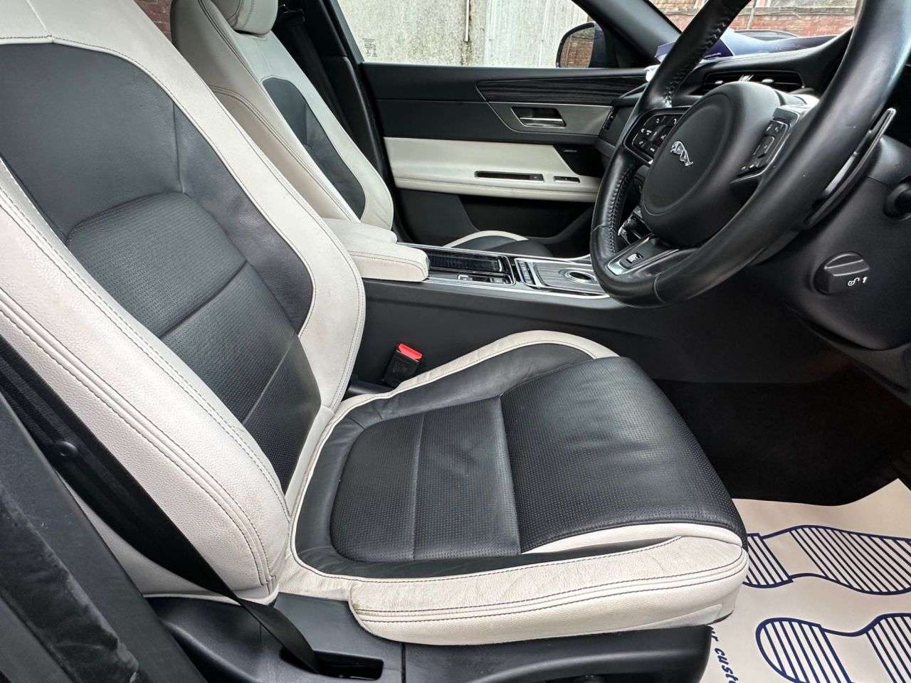 2016 JAGUAR XF 2016 JAGUAR XF