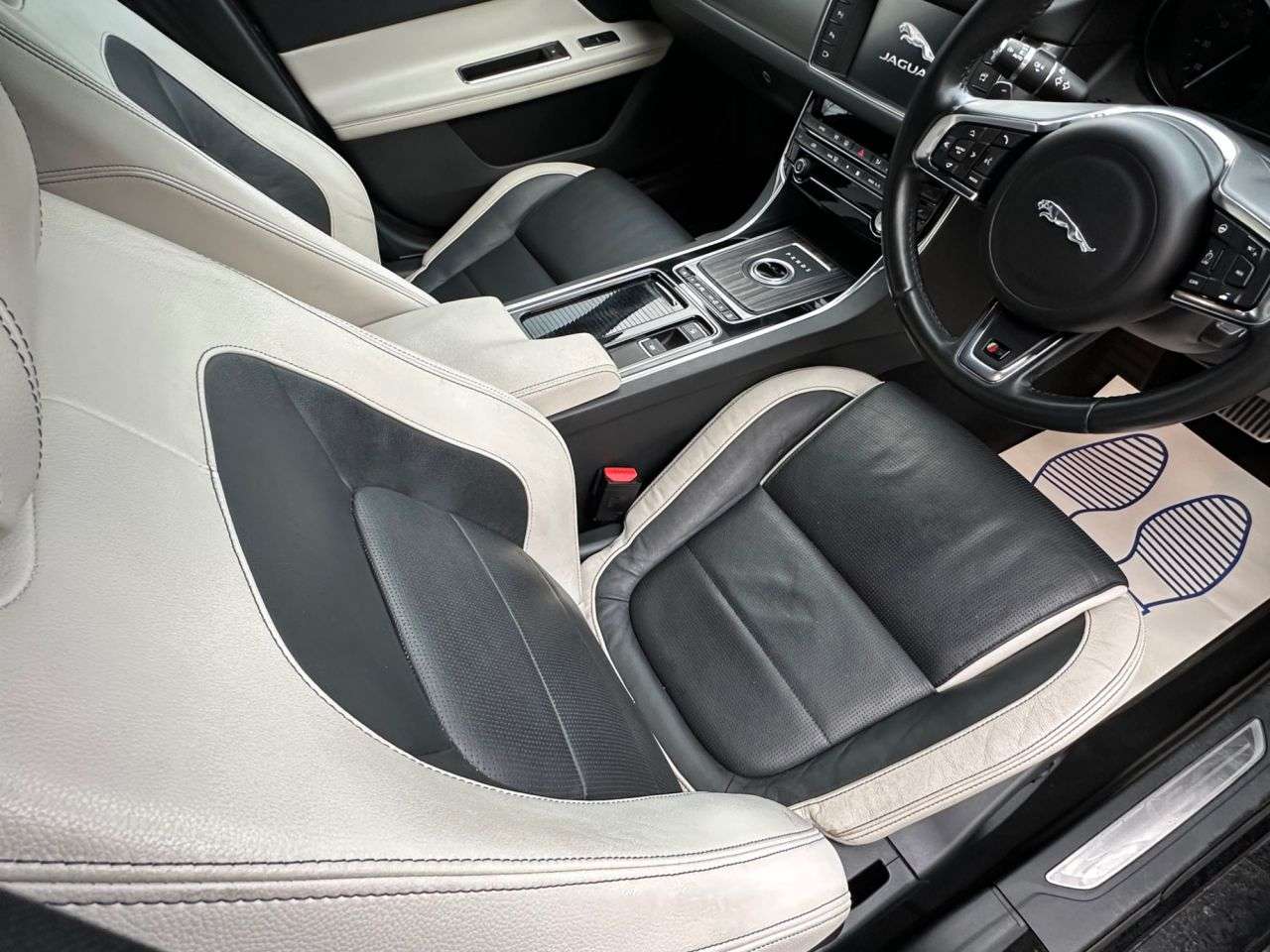 2016 JAGUAR XF 2016 JAGUAR XF