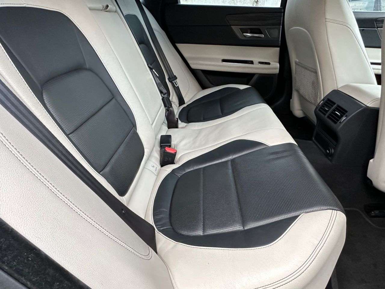 2016 JAGUAR XF 2016 JAGUAR XF