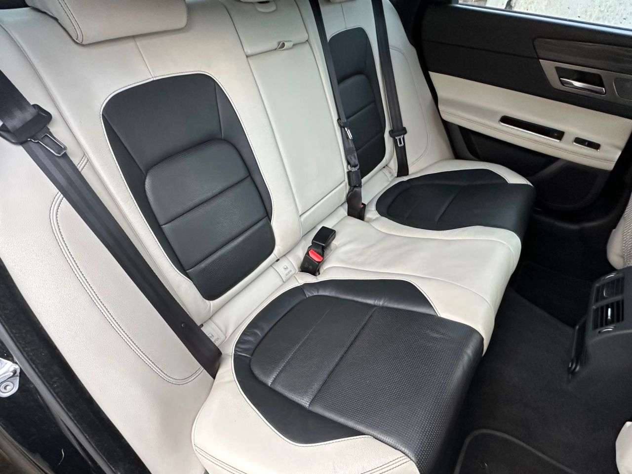 2016 JAGUAR XF 2016 JAGUAR XF