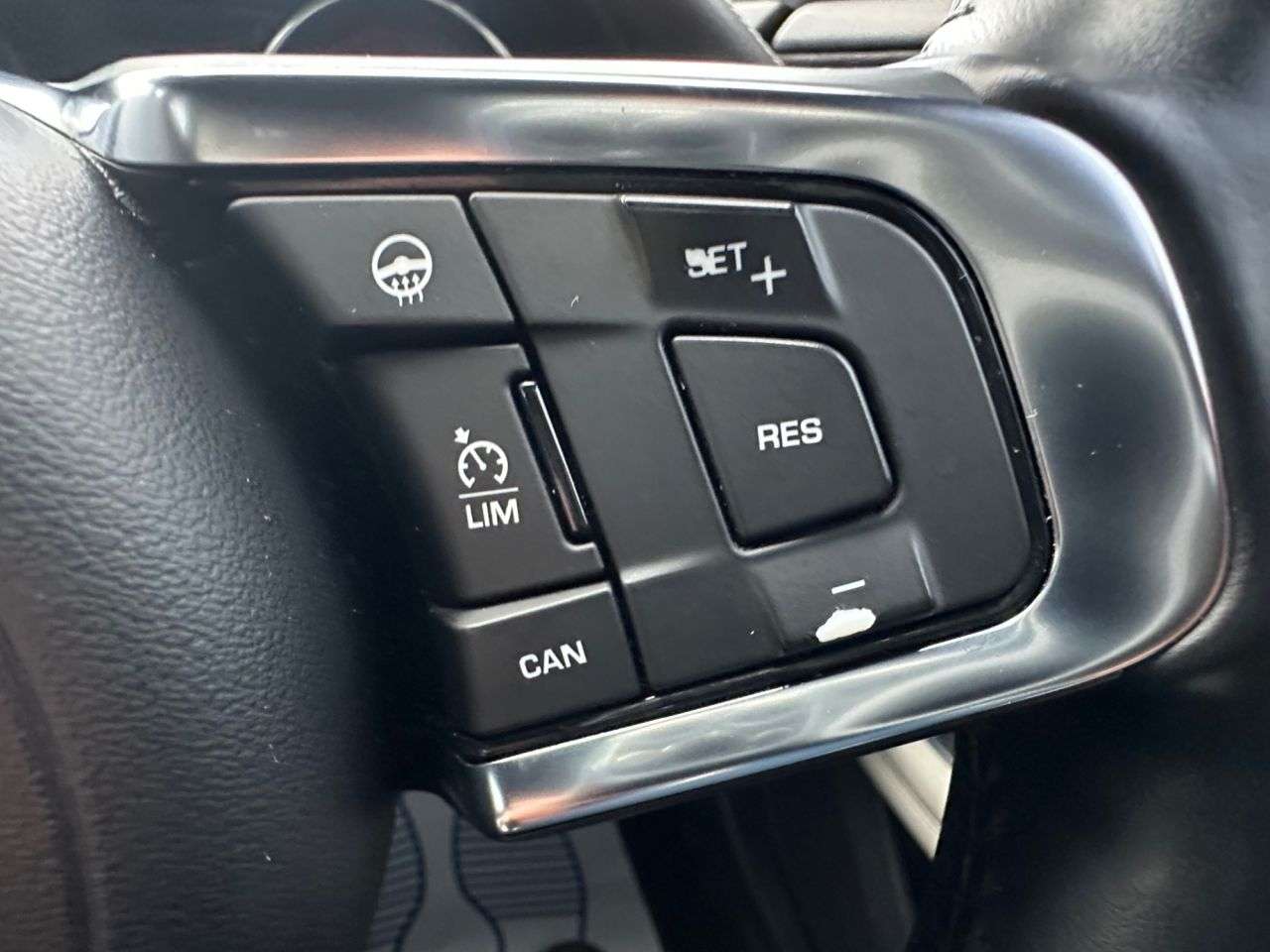 2016 JAGUAR XF 2016 JAGUAR XF