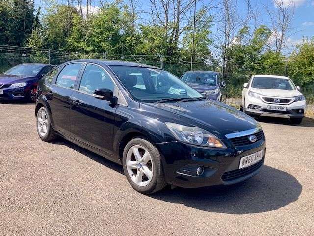 A 2010 FORD FOCUS 1.6 ZETEC HATCHBACK 5dr PETROL MANUAL (161 g/km, 99 bhp) A 2010 FORD FOCUS 1.6 ZETEC HATCHBACK 5dr PETROL MANUAL (161 g/km, 99 bhp)