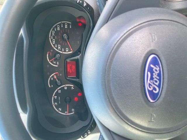 2011 FORD KA 2011 FORD KA