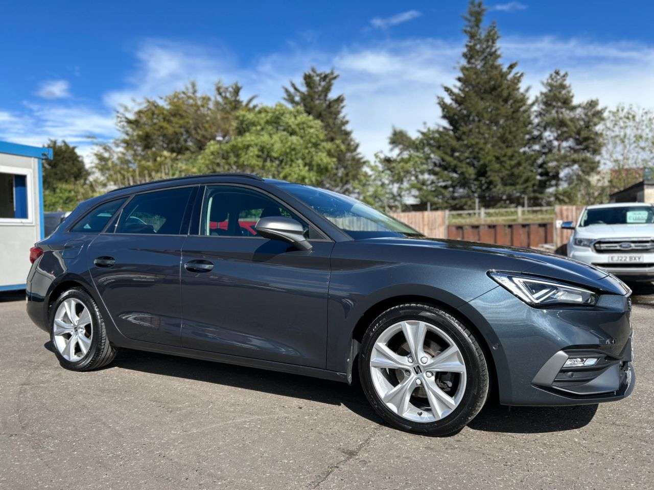 A 2020 SEAT LEON 1.5 TSI EVO FR ESTATE 5dr PETROL MANUAL LOW MILEAGE EXAMPLE, 2 SERVICES A 2020 SEAT LEON 1.5 TSI EVO FR ESTATE 5dr PETROL MANUAL LOW MILEAGE EXAMPLE, 2 SERVICES