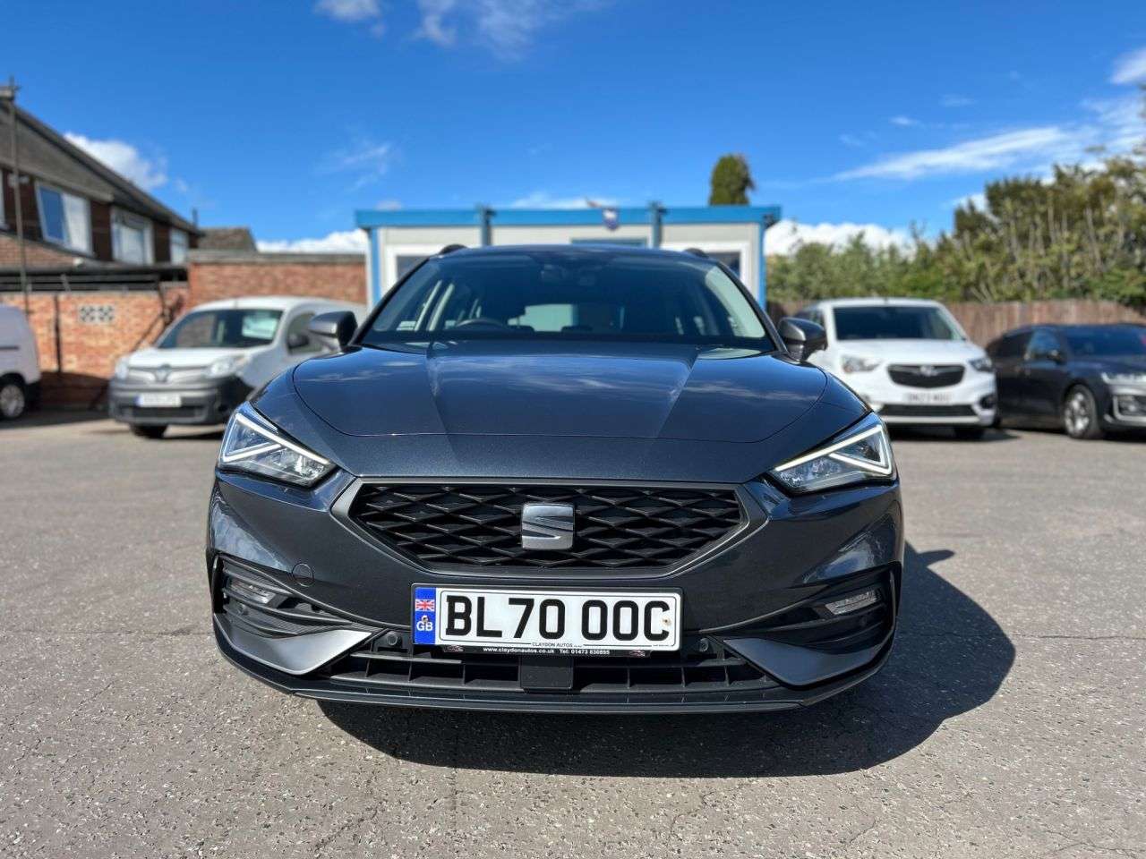 A 2020 SEAT LEON 1.5 TSI EVO FR ESTATE 5dr PETROL MANUAL LOW MILEAGE EXAMPLE, 2 SERVICES A 2020 SEAT LEON 1.5 TSI EVO FR ESTATE 5dr PETROL MANUAL LOW MILEAGE EXAMPLE, 2 SERVICES