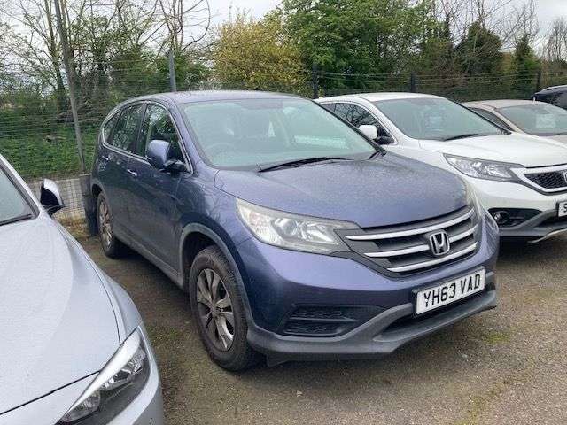 A 2013 HONDA CR-V 2.0 i-VTEC S SUV 5dr PETROL MANUAL 4WD (s/s) (155 ps) A 2013 HONDA CR-V 2.0 i-VTEC S SUV 5dr PETROL MANUAL 4WD (s/s) (155 ps)