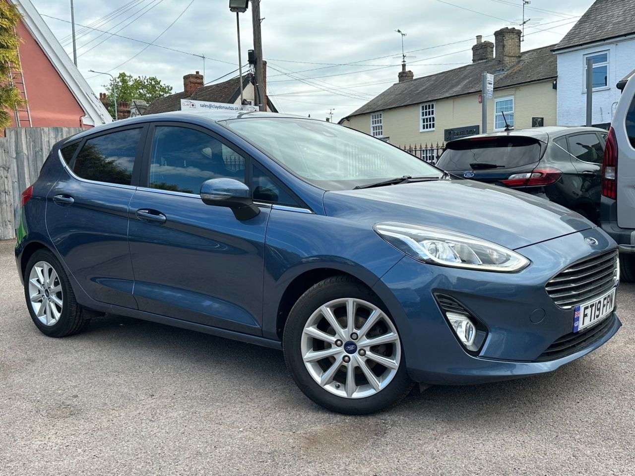 A 2019 FORD FIESTA 1.0T ECOBOOST GPF TITANIUM HATCHBACK 5dr PETROL MANUAL EURO 6 (s/s) (100 ps A 2019 FORD FIESTA 1.0T ECOBOOST GPF TITANIUM HATCHBACK 5dr PETROL MANUAL EURO 6 (s/s) (100 ps