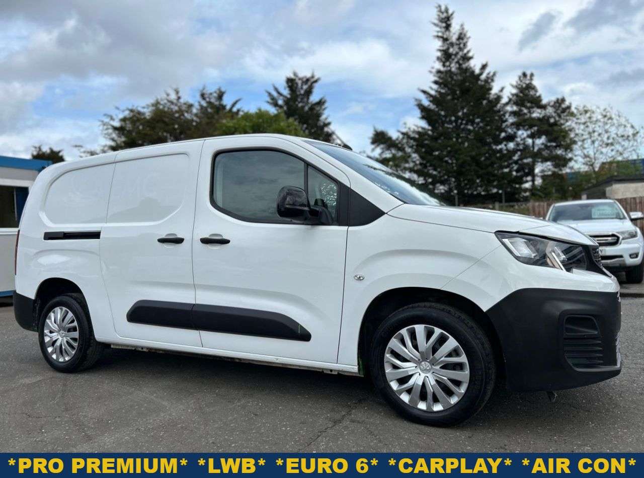 A 2022 PEUGEOT PARTNER 1.5BlueHDi 950 PROFESSIONAL PREMIUM LONG P/V 6dr LWB FINE EXAMPLE, 2 SERVIC A 2022 PEUGEOT PARTNER 1.5BlueHDi 950 PROFESSIONAL PREMIUM LONG P/V 6dr LWB FINE EXAMPLE, 2 SERVIC
