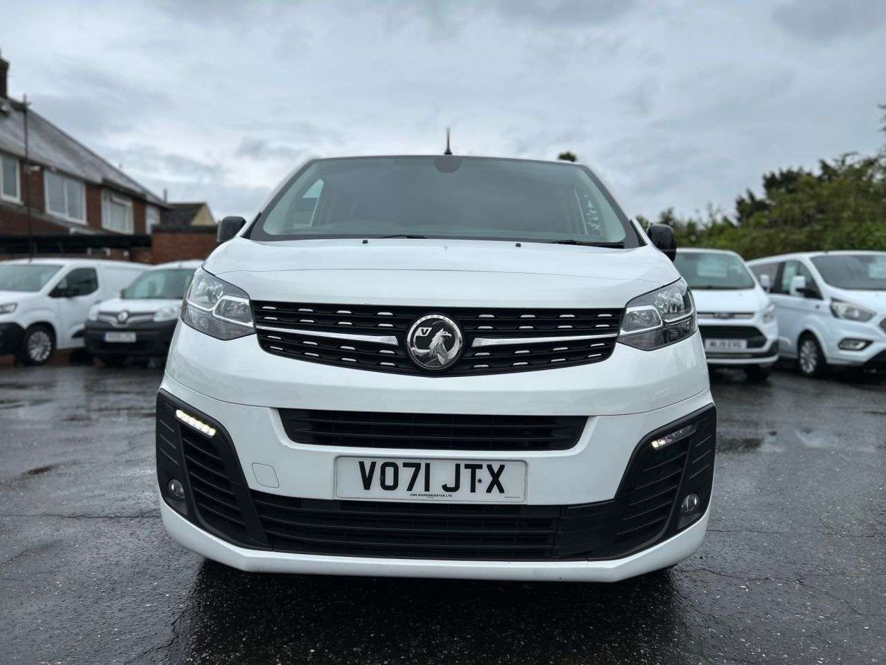 A 2021 VAUXHALL VIVARO 1.5D Turbo 2700 SPORTIVE P/V 6dr L1H1 FINE EXAMPLE, 2 SERVICES A 2021 VAUXHALL VIVARO 1.5D Turbo 2700 SPORTIVE P/V 6dr L1H1 FINE EXAMPLE, 2 SERVICES