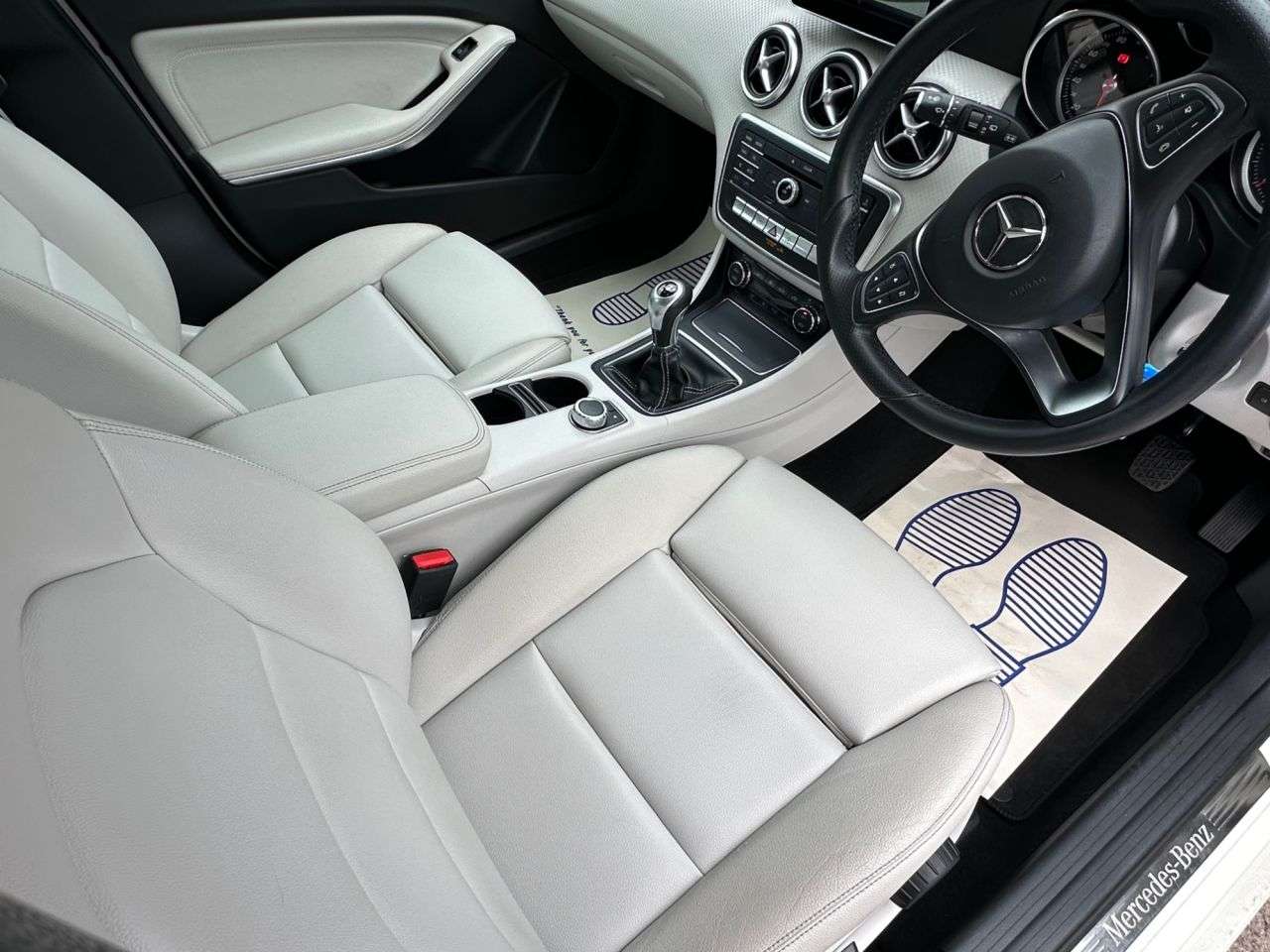 2016 MERCEDES-BENZ A-CLASS 2016 MERCEDES-BENZ A-CLASS