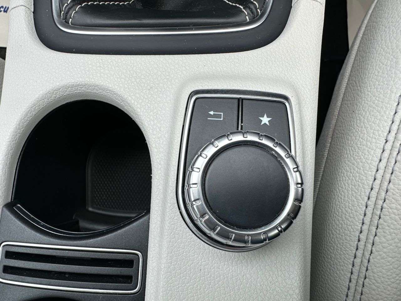 2016 MERCEDES-BENZ A-CLASS 2016 MERCEDES-BENZ A-CLASS
