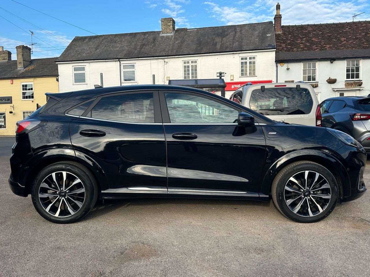 A 2023 FORD PUMA 1.0T ECOBOOST MHEV ST-LINE VIGNALE SUV 5dr PETROL HYBRID DCT AUTOMATIC EURO A 2023 FORD PUMA 1.0T ECOBOOST MHEV ST-LINE VIGNALE SUV 5dr PETROL HYBRID DCT AUTOMATIC EURO