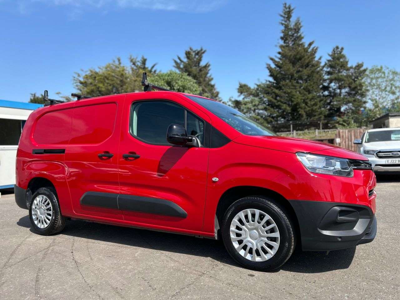 A 2023 TOYOTA PROACE CITY 1.5BlueHDi ICON P/V 6dr LWB ONE OWNER, 2 TOYOTA SERVICES A 2023 TOYOTA PROACE CITY 1.5BlueHDi ICON P/V 6dr LWB ONE OWNER, 2 TOYOTA SERVICES