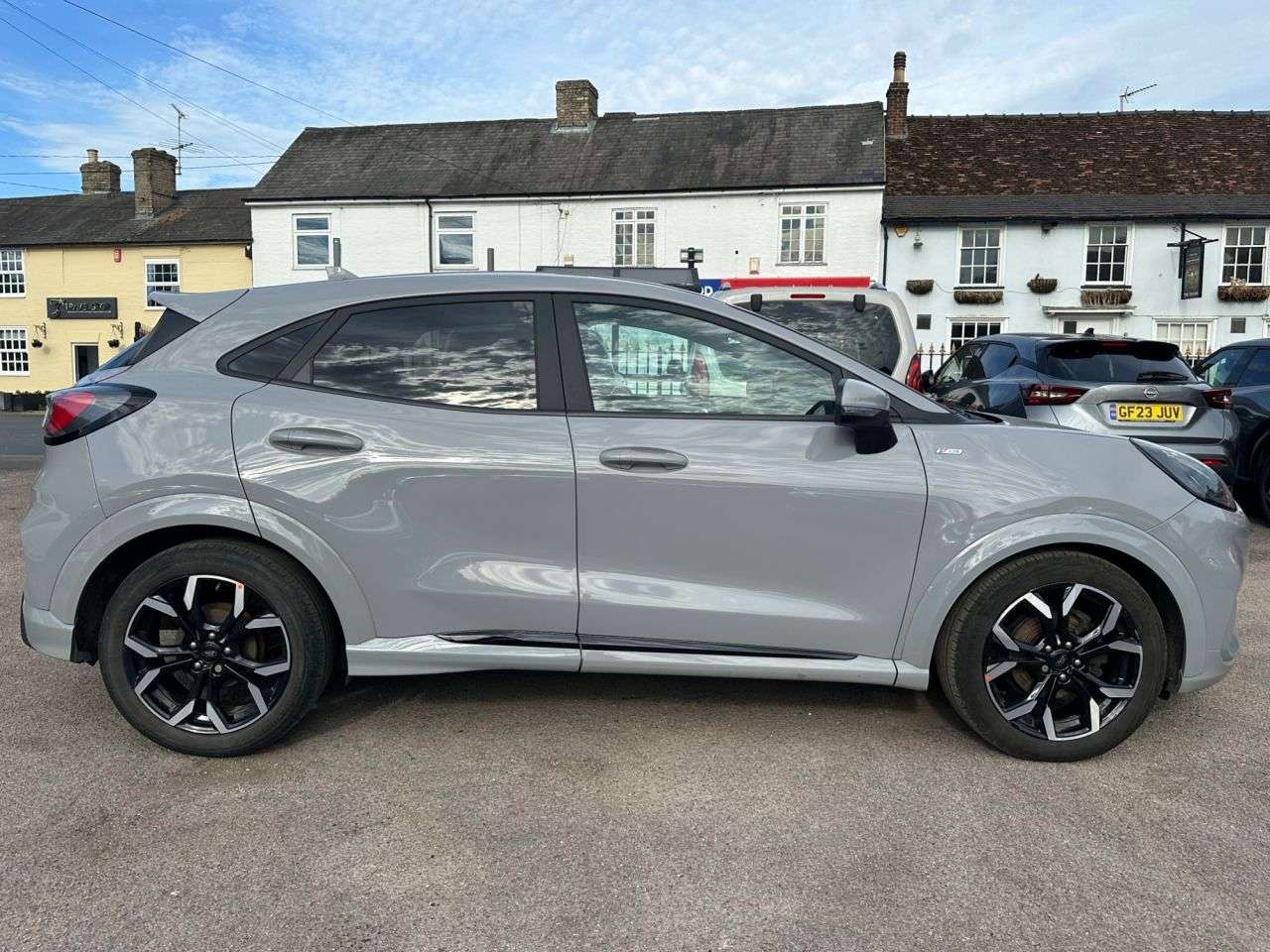 A 2023 FORD PUMA 1.0T ECOBOOST MHEV ST-LINE X SUV 5dr PETROL HYBRID MANUAL EURO 6 (s/s) (125 A 2023 FORD PUMA 1.0T ECOBOOST MHEV ST-LINE X SUV 5dr PETROL HYBRID MANUAL EURO 6 (s/s) (125