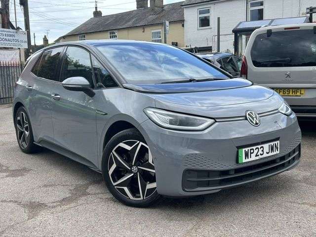 A 2023 VOLKSWAGEN ID.3 PRO S 77kWh TOUR HATCHBACK 5dr ELECTRIC/AUTOMATIC (204 ps) A 2023 VOLKSWAGEN ID.3 PRO S 77kWh TOUR HATCHBACK 5dr ELECTRIC/AUTOMATIC (204 ps)