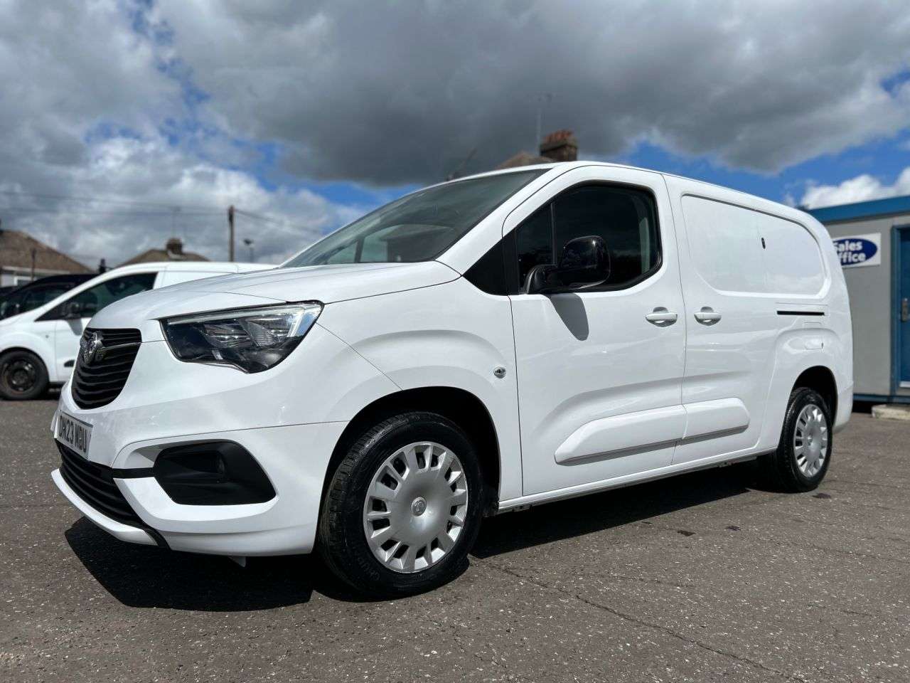 A 2023 VAUXHALL COMBO 1.5D Turbo 2300 PRO P/V 6dr L2H1 FINE EXAMPLE, 3 SERVICES A 2023 VAUXHALL COMBO 1.5D Turbo 2300 PRO P/V 6dr L2H1 FINE EXAMPLE, 3 SERVICES