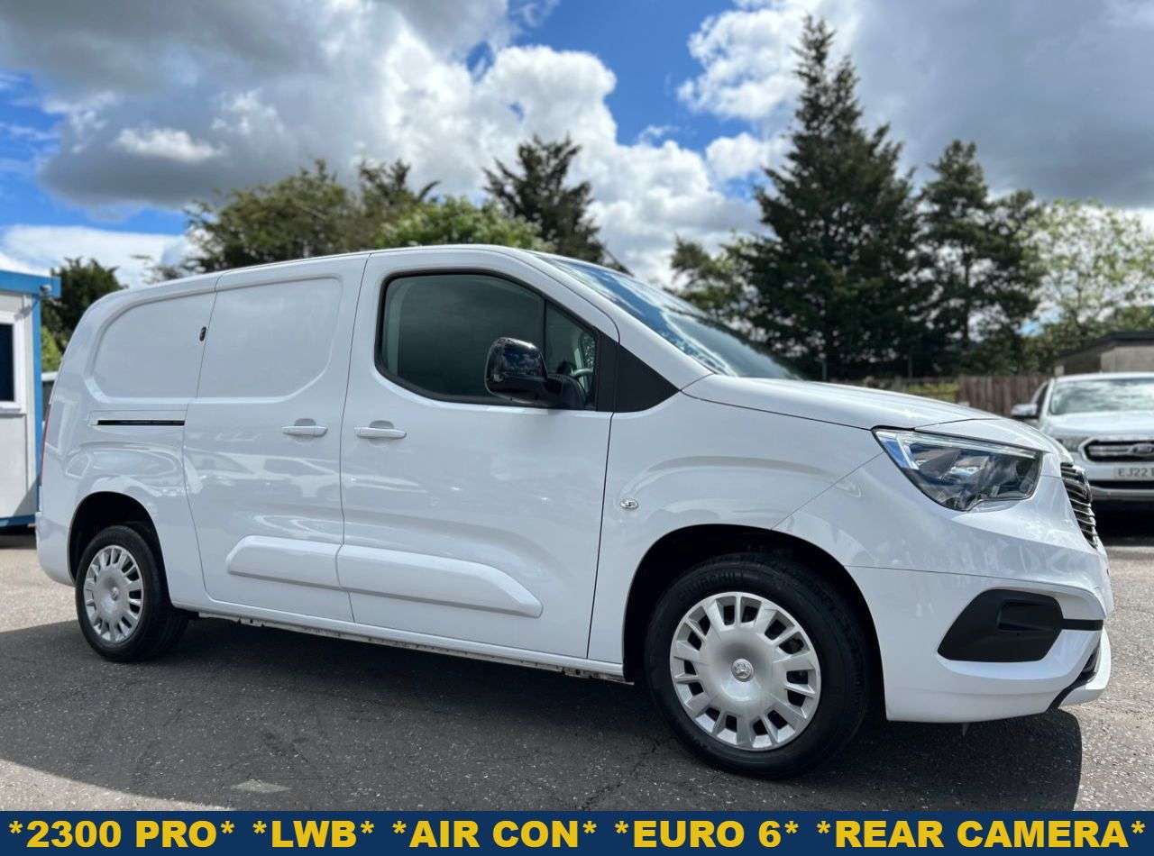 A 2023 VAUXHALL COMBO 1.5D Turbo 2300 PRO P/V 6dr L2H1 FINE EXAMPLE, 3 SERVICES A 2023 VAUXHALL COMBO 1.5D Turbo 2300 PRO P/V 6dr L2H1 FINE EXAMPLE, 3 SERVICES