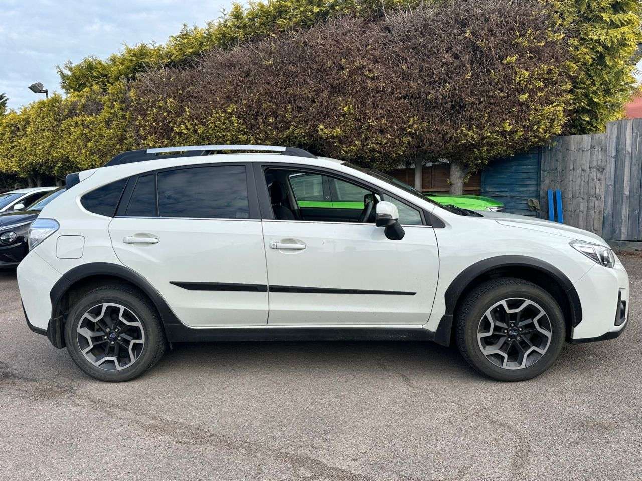 A 2017 SUBARU XV 2.0D SE PREMIUM SUV 5dr DIESEL MANUAL 4WD EURO 6 (147 ps) A 2017 SUBARU XV 2.0D SE PREMIUM SUV 5dr DIESEL MANUAL 4WD EURO 6 (147 ps)