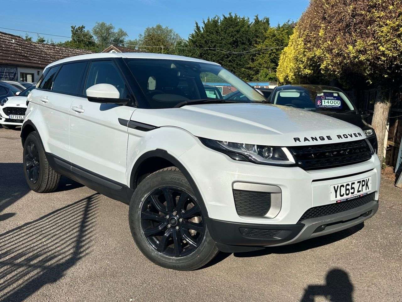 A 2015 LAND ROVER RANGE ROVER EVOQUE 2.0 eD4 SE SUV 5dr DIESEL MANUAL FWD EURO 6 (s/s) (150 ps) NEW TIMING CHAIN A 2015 LAND ROVER RANGE ROVER EVOQUE 2.0 eD4 SE SUV 5dr DIESEL MANUAL FWD EURO 6 (s/s) (150 ps) NEW TIMING CHAIN
