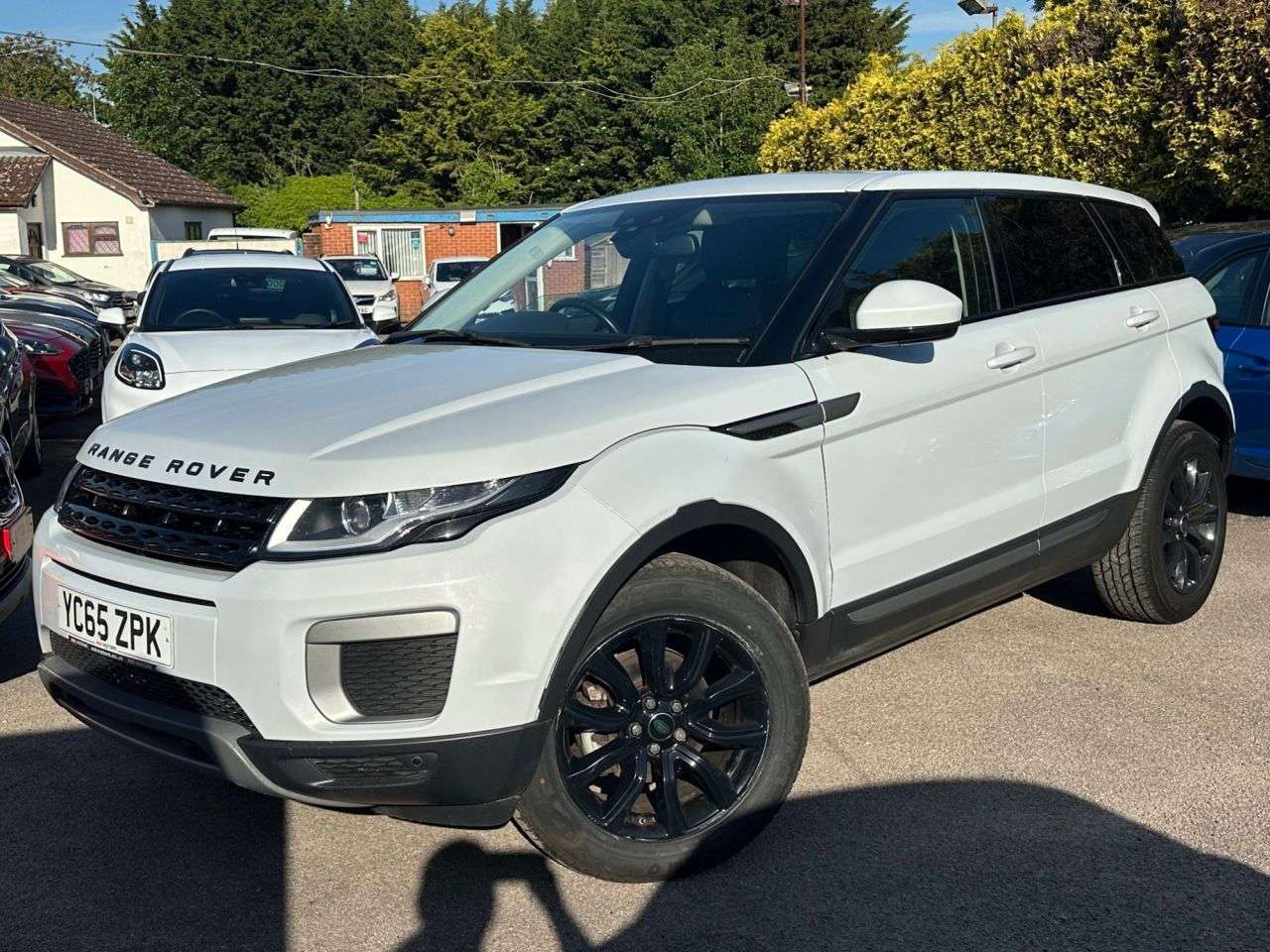 A 2015 LAND ROVER RANGE ROVER EVOQUE 2.0 eD4 SE SUV 5dr DIESEL MANUAL FWD EURO 6 (s/s) (150 ps) NEW TIMING CHAIN A 2015 LAND ROVER RANGE ROVER EVOQUE 2.0 eD4 SE SUV 5dr DIESEL MANUAL FWD EURO 6 (s/s) (150 ps) NEW TIMING CHAIN