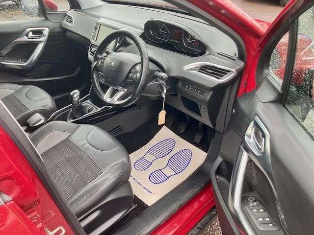 A 2017 PEUGEOT 2008 1.2 PURETECH SUV 5dr PETROL MANUAL EURO 6 (82 ps) NEW WETBELT AND SERVICE A 2017 PEUGEOT 2008 1.2 PURETECH SUV 5dr PETROL MANUAL EURO 6 (82 ps) NEW WETBELT AND SERVICE