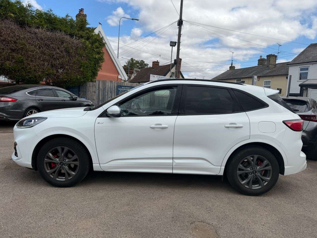 A 2024 FORD KUGA 2.5h DURATEC FHEV ST-LINE EDITION SUV 5dr PETROL HYBRID CVT AUTOMATIC EURO A 2024 FORD KUGA 2.5h DURATEC FHEV ST-LINE EDITION SUV 5dr PETROL HYBRID CVT AUTOMATIC EURO