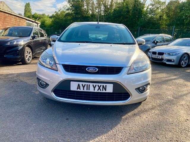 A 2011 FORD FOCUS 1.6 TITANIUM HATCHBACK 5dr PETROL MANUAL A 2011 FORD FOCUS 1.6 TITANIUM HATCHBACK 5dr PETROL MANUAL