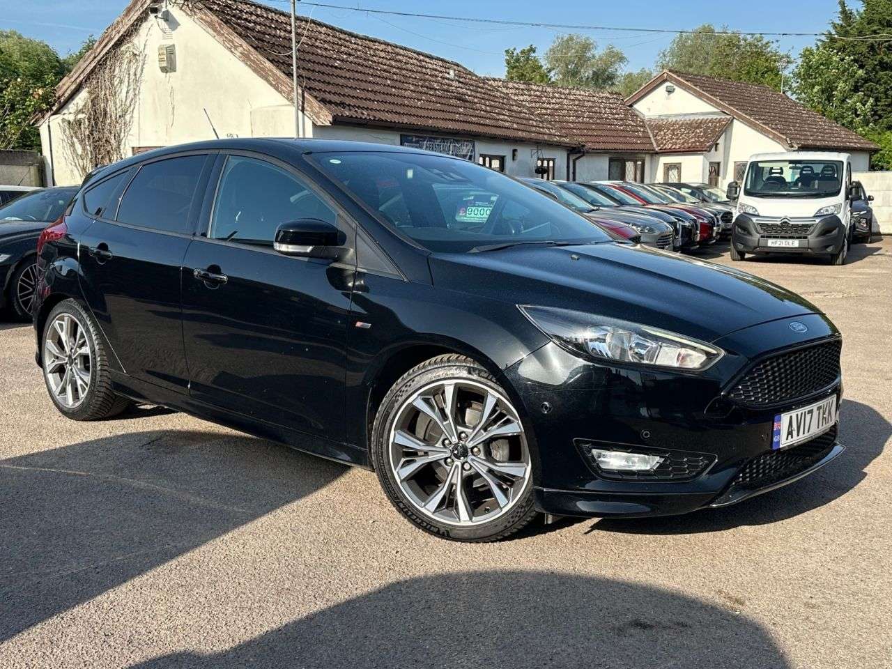 A 2017 FORD FOCUS 1.5 TDCi ST-LINE HATCHBACK 5dr DIESEL AUTOMATIC POWERSHIFT EURO 6 (s/s) (12 A 2017 FORD FOCUS 1.5 TDCi ST-LINE HATCHBACK 5dr DIESEL AUTOMATIC POWERSHIFT EURO 6 (s/s) (12