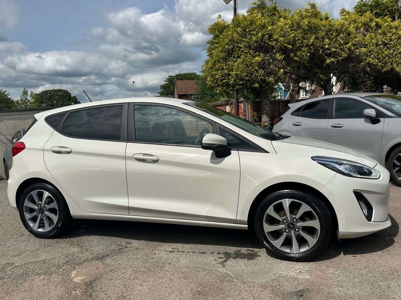 A 2019 FORD FIESTA 1.1 Ti-VCT TREND HATCHBACK 5dr PETROL HATCHBACK MANUAL EURO 6 (s/s) (85 ps) A 2019 FORD FIESTA 1.1 Ti-VCT TREND HATCHBACK 5dr PETROL HATCHBACK MANUAL EURO 6 (s/s) (85 ps)