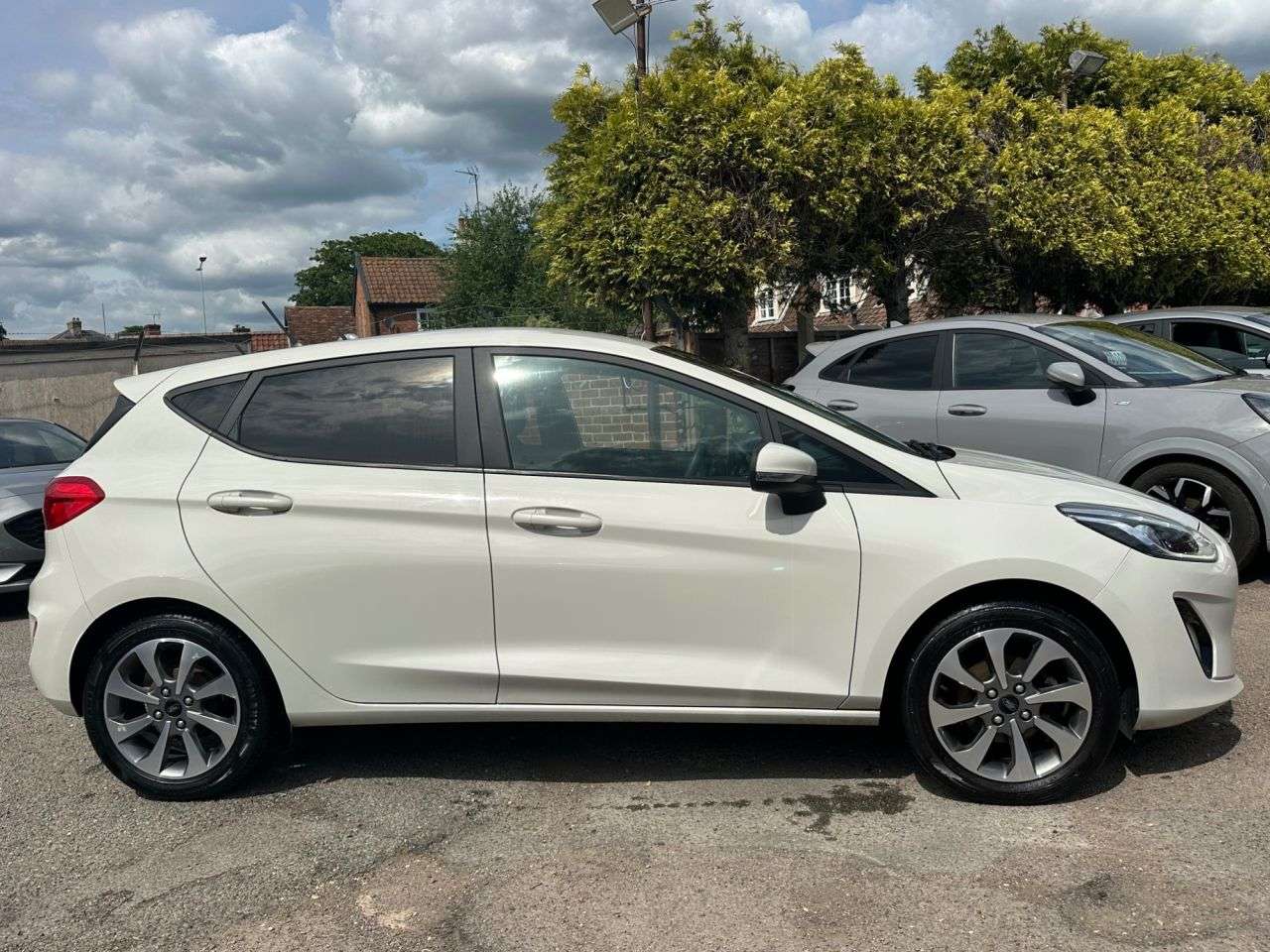 A 2019 FORD FIESTA 1.1 Ti-VCT TREND HATCHBACK 5dr PETROL HATCHBACK MANUAL EURO 6 (s/s) (85 ps) A 2019 FORD FIESTA 1.1 Ti-VCT TREND HATCHBACK 5dr PETROL HATCHBACK MANUAL EURO 6 (s/s) (85 ps)