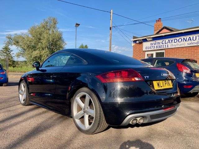 2011 AUDI TT 2011 AUDI TT