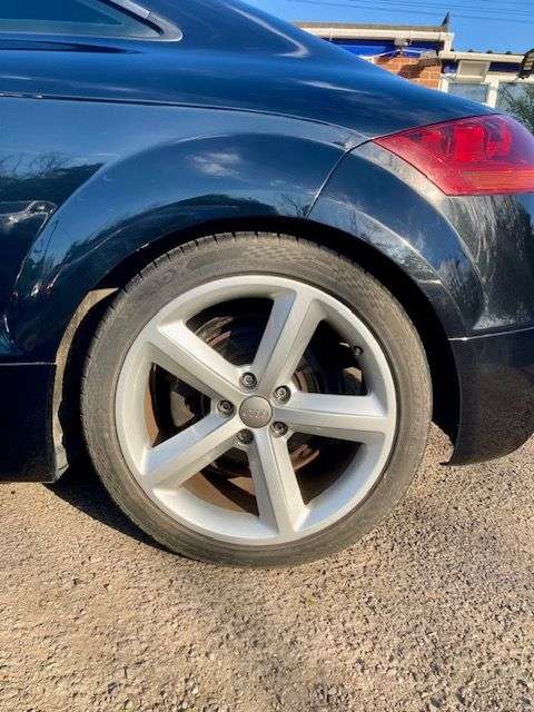 2011 AUDI TT 2011 AUDI TT
